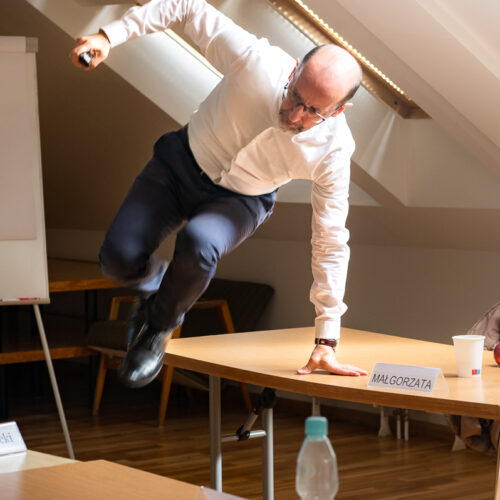 Otwarta komunikacja: objaśniaj siebie