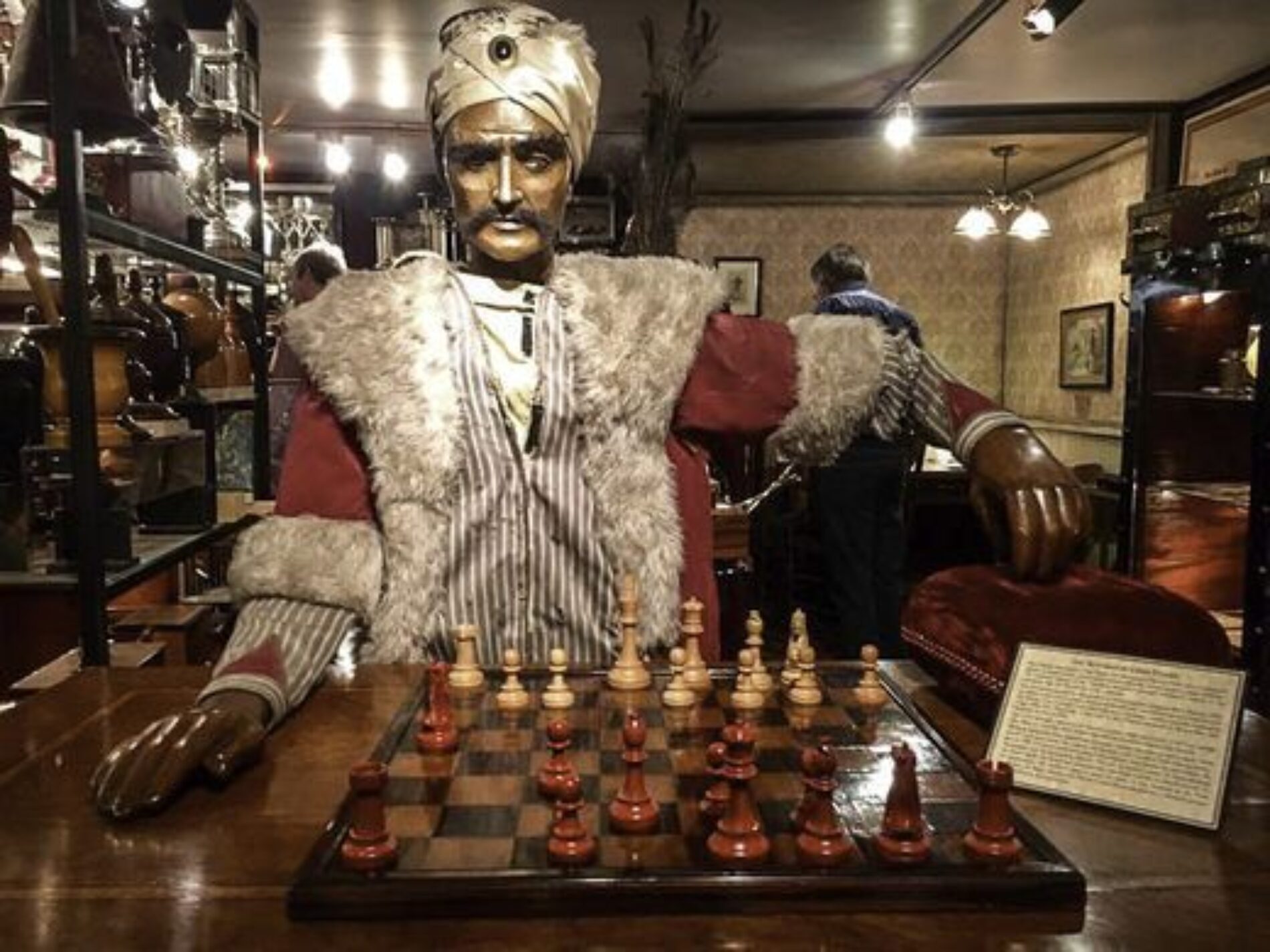 Era Oszusta. Oszukuje chat, czy jednak my?